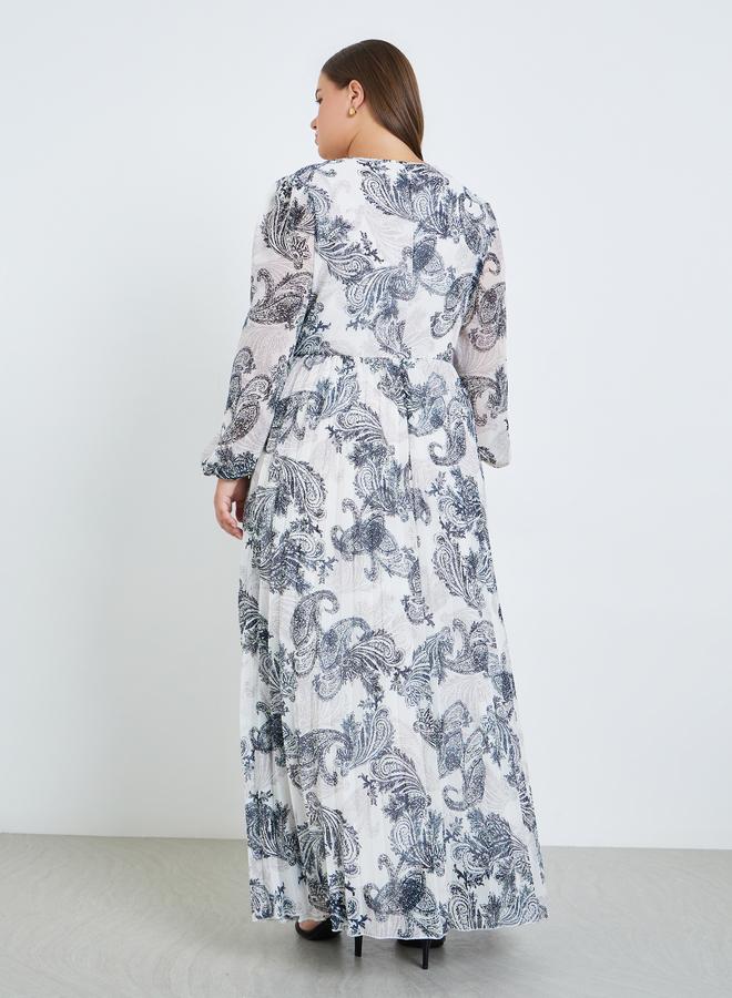 Styli Plus Size Pleated Paisley Print Maxi Dress - Image 4